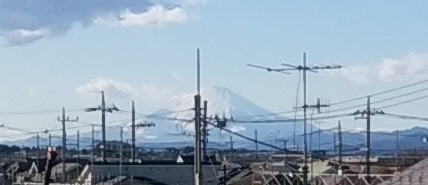 玄関を開けて左を向けば、富士山が見える！.jpg